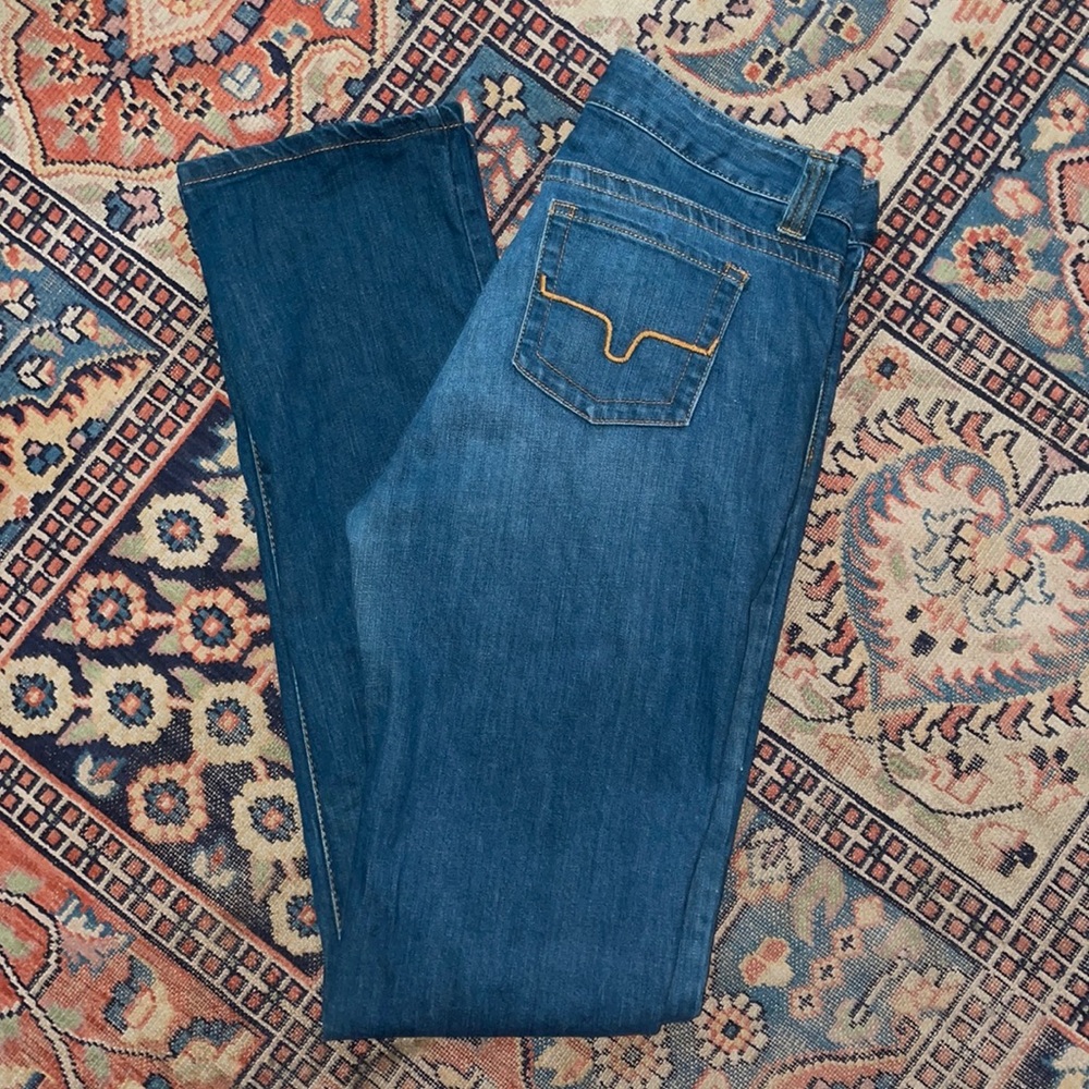 Kimes Betty Seventeen 8/36